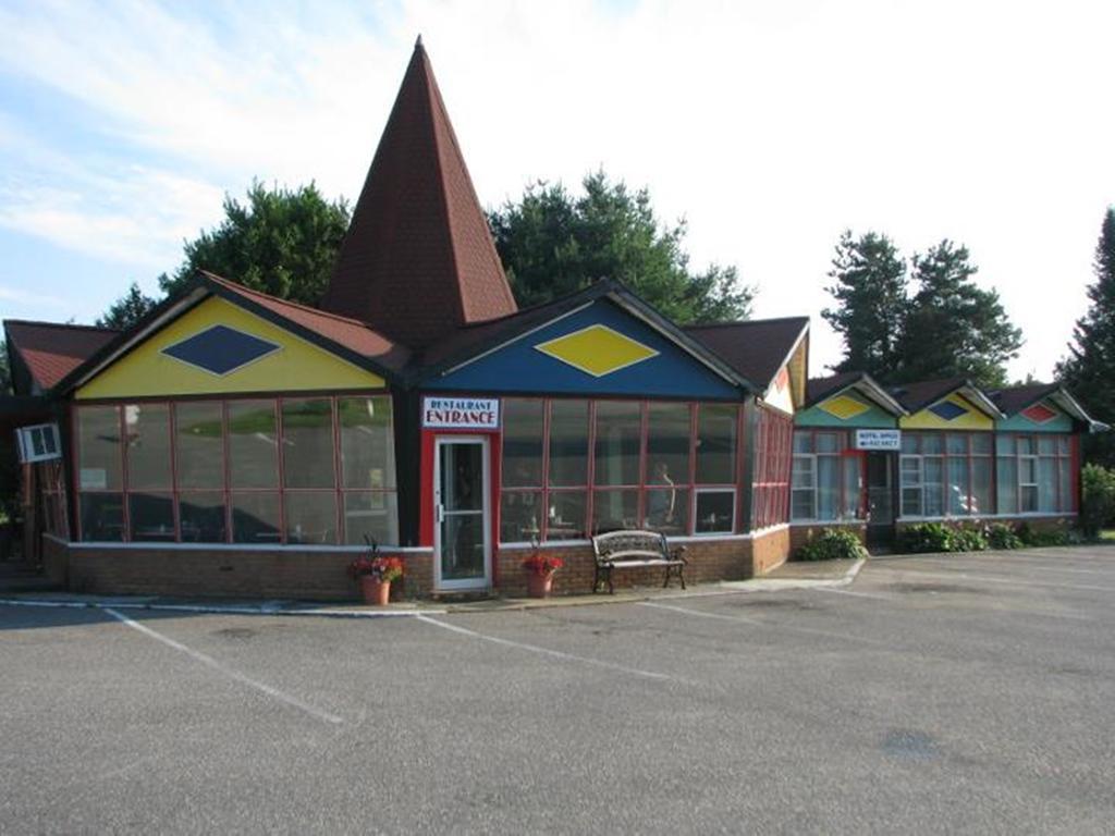 Red Top Motor Inn Iron Bridge Exterior foto
